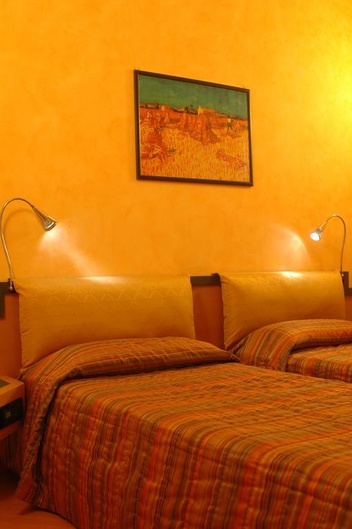 Hotel St John Desio Zimmer foto